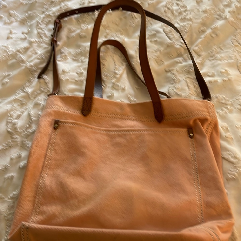 Madewell tote bag.